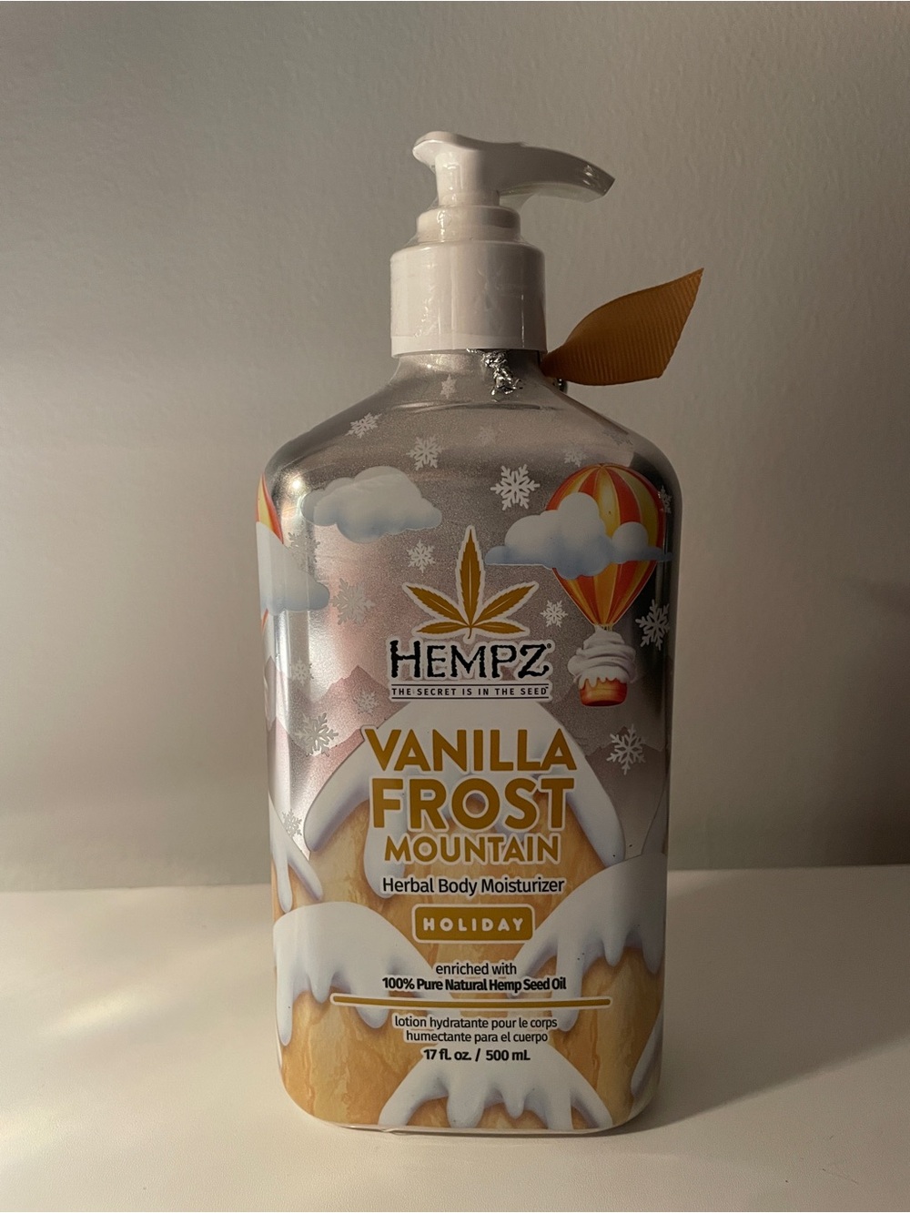 Hempz Vanilla Frost Mountain Herbal Body Moisturizer - White & Gold